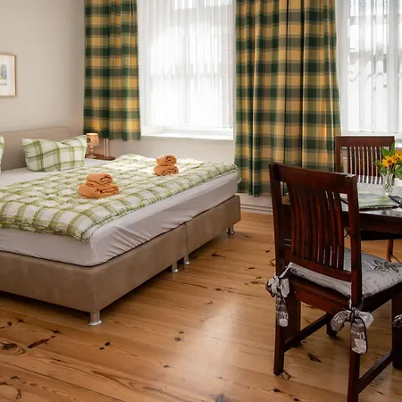 Guest house „am Stadtgraben“ *
